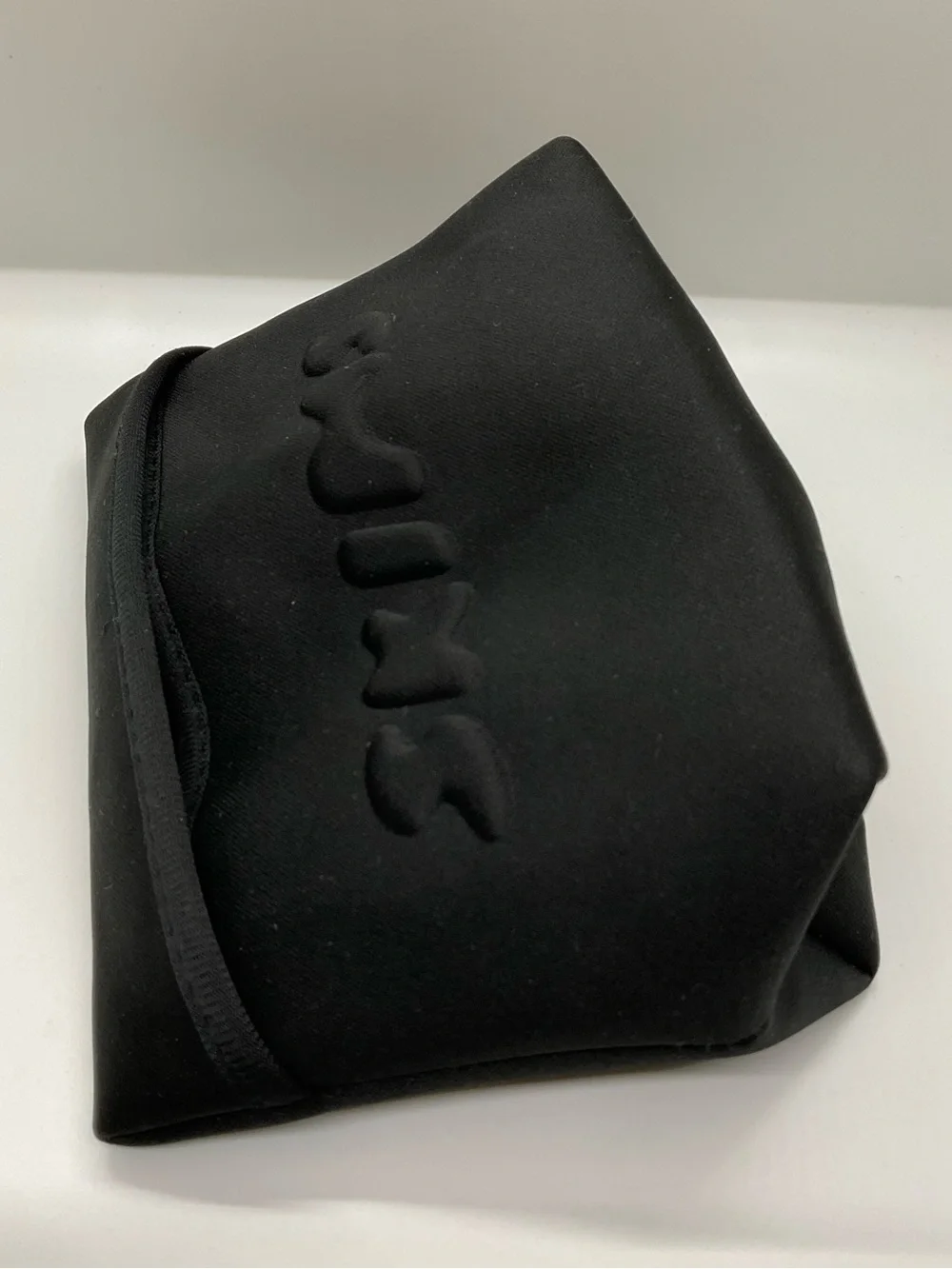 New SKIMS Black Neoprene Cosmetic Makeup Toiletry Pouch Bag